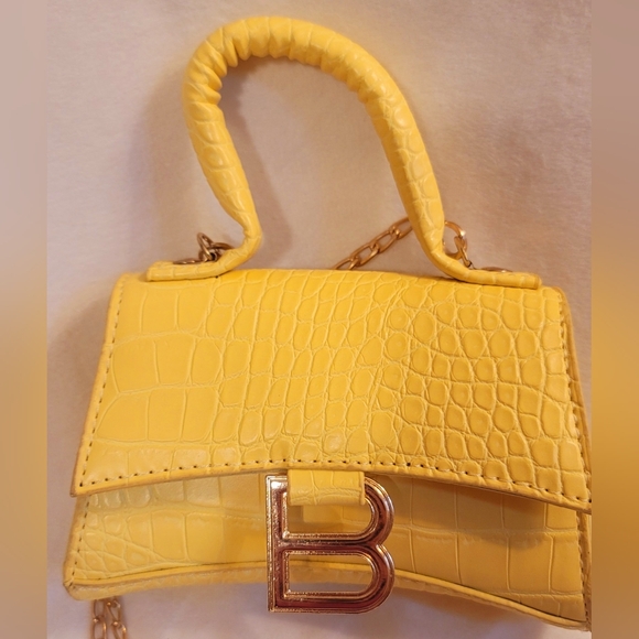 unbranded Handbags - Cute Fashion Yellow Crocodile Patent‎ Leather Mini Crossbody Purse